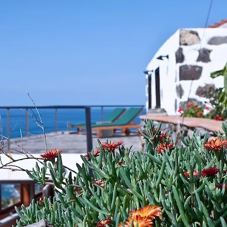 El Faro - Waterfront Vakantiehuis *